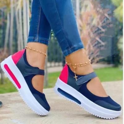 China Fashion trend platform sneakers summer fashion and comfortable color matching flat outdoor women's large size running shoes for sale