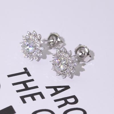 China Fashion Cute Women's Moissanite Jewelry Simple Ladies Sun Flower Creative Sun Flower Stud Earrings for sale