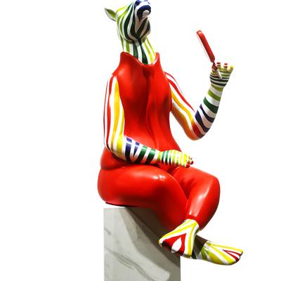 China Large Abstract Resin Figurine Sculptures Ornament Amusement Park Cafe Hotel Bar Artificial Abstract Animal for sale