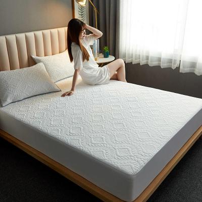 China Soft Waterproof Hypoallergenic Polyester Bedspread Anti-bacteria Hotel Mattress Protector 100% Waterproof for sale