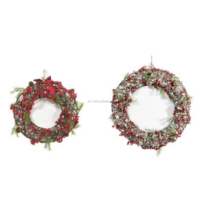 China High Quality Artificial Garland Handmade Linen Bow Christmas Spool Decoration Of Pine Cones Garland With Red Berries And Christmas for sale