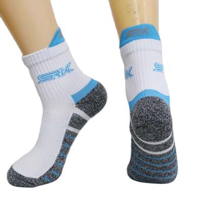 China Breathable Professional Outdoor Mountaineering Basketball Socks Men's and Women's Trekking Marathon Sports Socks Running Socks for sale