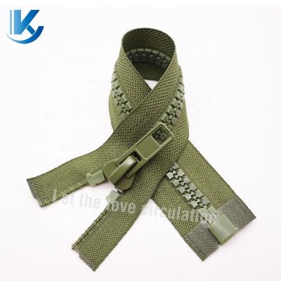 China 10# High Quality Large Viable Jumbo Plastic Zipper Zipper For Military Vest Resin Zipper for sale