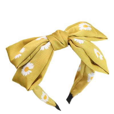 China Double Bow Small Daisy Hairband For Women Hair Band 2021 New Fashionable Small Fresh Print Headband Cloth for sale