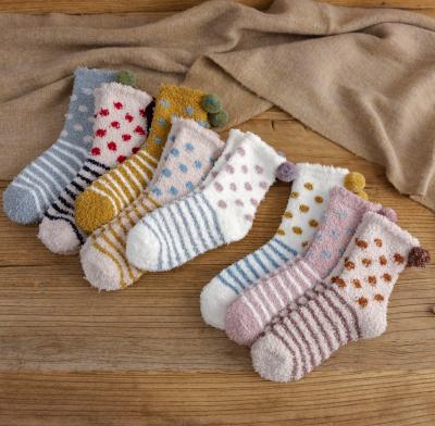 China Winter Sustainable Cute Soft Non-slip Girls Floor Long Floor Sock Striped Christmas Smiley Socks Plush Thermal Dot Pattern Lady Socks for sale