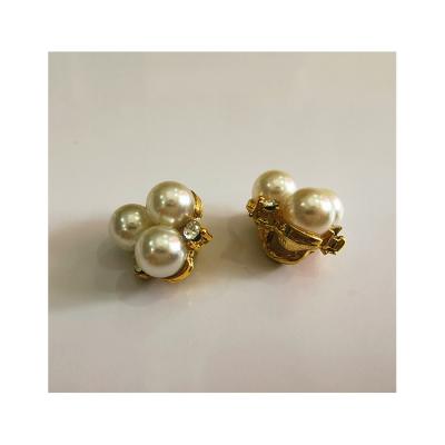 China High Quality Viable Premium Denim Gem Sparkle Gold Pearl Resin Flower Leg Button for sale