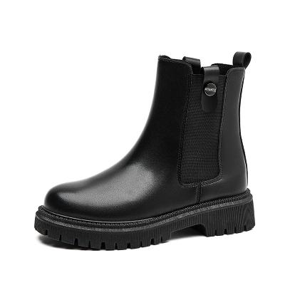 China 2021 Women's Waterproof Rubber Boots Chelsea Boots Ankle Boots Fashion Non-slip Unique Ladies for sale