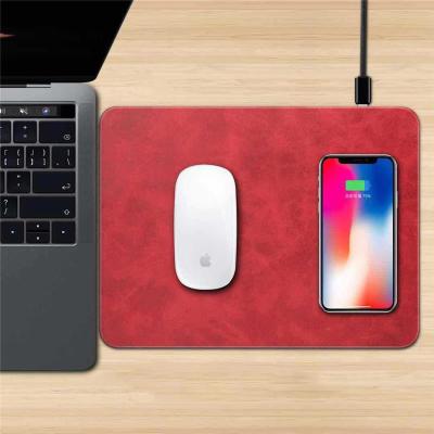 China 2018 New product pu fast charging wireless charger mouse pad universal qi wireless charger for iphone X for sale