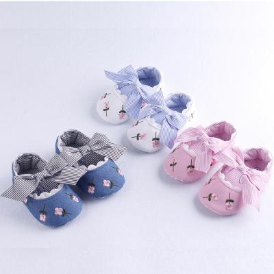 China Others New Bottom Cotton Warm Baby Bow Non Slip Embroidered Cute Soft Non Slip Shoes for sale