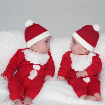 China New Casual Red Christmas Printed Long Sleeve With Hat Baby Unisex Romper Set for sale