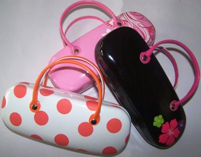 China Hot selling printed handmade sunglasses cases with handle-flower n dot design printed for sale