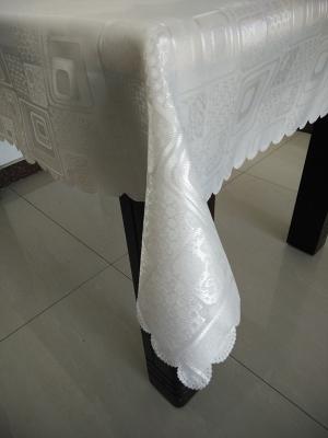 China Hot selling products-100% Polyester Jacquard table cloth with check design for sale