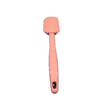 China Kitchen Sustainable High Temperature Resistant Silicone Cake Baking Tool Spatula for sale