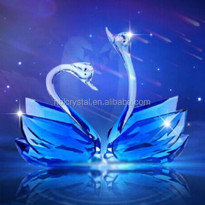 China Europe different beautiful color crystal swan for wedding favor for sale