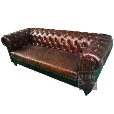 China Luxury Vintage Leather Courtyard Chesterfield Sofa 3 Seater Button Tufted Tufted Back Antique Distressed Genuine Leather Home Furniture for sale