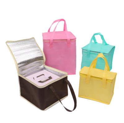 China Waterproof Insulated Thermal Cooler Bag Tote Non Woven Lunch Cooler Bag With Aluminum Foil Food Delivery Bag for sale