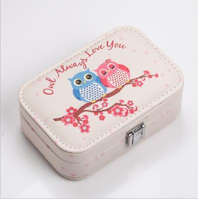 China Eco-friendly Luxury Leather Folding Earring Case Mirror Travel Jewelry Boxes With Logo Print for sale