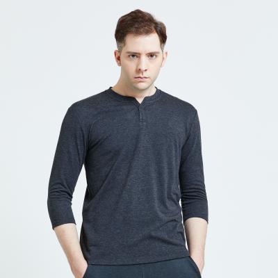 China Breathable Mens Slim Round Neck Fitness Shirt With Buttons Angled Shoulder Back Knit Top for sale