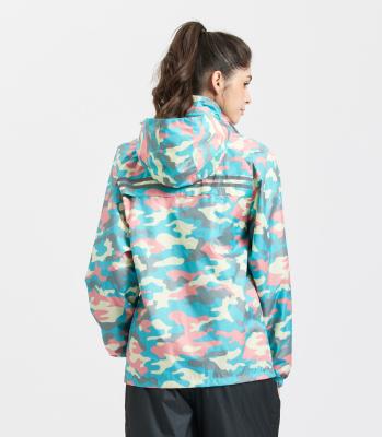 China Breathable Unisex Sports Anoraks Hooded Jacket With Camouflage Pattern for sale