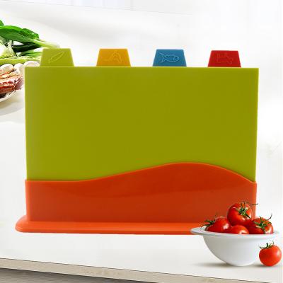 China Custom Sustainable Kitchen Food Grade PP Large Multicolor Cheese Cutting Board Set With Stand for sale