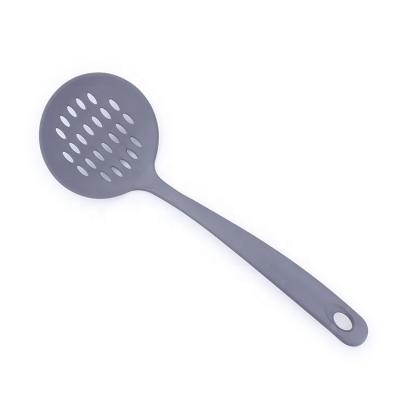 China Sustainable Kitchen Heat Resistant Non-Stick Nylon Cookware Cooking Skimmer for sale