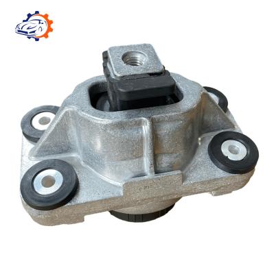 China LR123915 LR072113 LR056672 LR057814 LR051514 LR051516 LR056671 LR057815 LR072127 Auto Parts Engine Mount For Land Rover - for sale