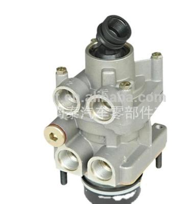 中国 MB4820 Truck Spare Part Aluminum Foot Brake Valve 販売のため