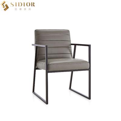 China Luxusmetallrahmen-ledernes Restaurant sitzt 82cm Grey Pu Dining Chair vor zu verkaufen