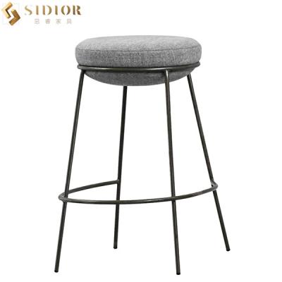 China Metallbein-zeitgenössische Barhocker modernes Grey Fabric Bar Stools H65cm zu verkaufen