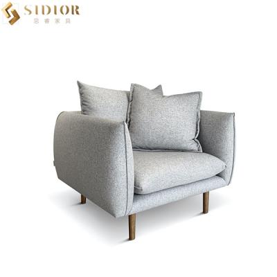 China Customized Modern Hotel Restaurant Leather Leisure Chair With Solid Wood Legs for sale