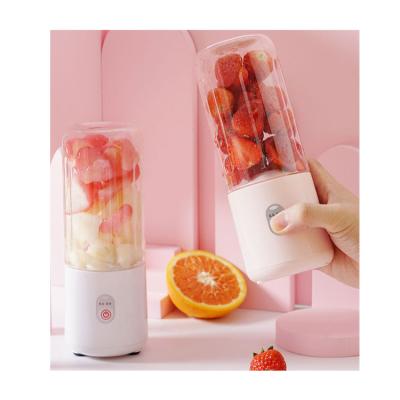 China Mini USB Car Juice Hand Juicer Plastic Electric Portable Cup Multifunctional Rechargeable Home Blender and Blender 4 Blades for sale