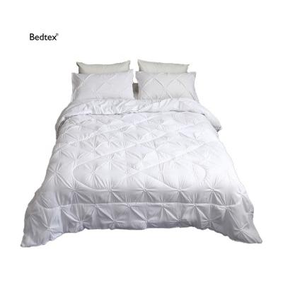 China High Quality Home Made In China Polyester Quilt Super Soft Microfiber Quilt Wholesale Patchwork Comforters for sale