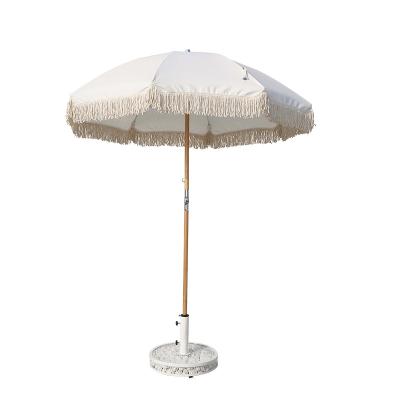 Chine 2M extérieurs Wood Pole Fiberglass nervure le parapluie de Sun droit avec le gland à vendre