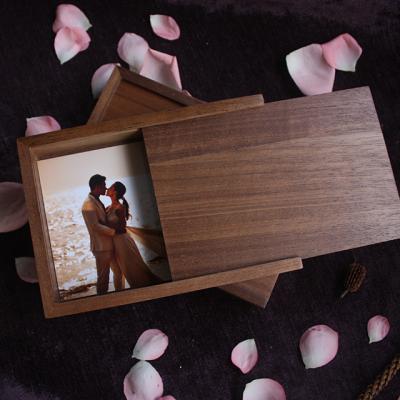 China Handmade wooden box includes flash drive and usb photos for gift or wedding photographer with custom logo for sale