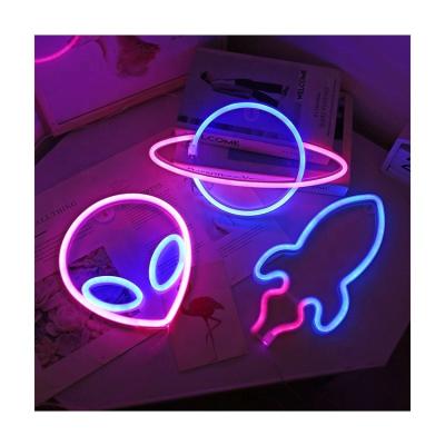 China Decorating Lights Drop Led Lighting Sipping Led Logo Wedding Party Bar Neon Custom Made Neon Sign Light for sale