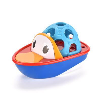 China Automatic Water Spray Tool Bath Toy Baby Rattle Boat Spray Water Bath Toys For Children for sale