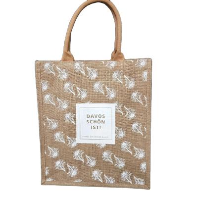 China Jute Handled Shopping Bag Laminated Jute Wholesale Bag Tote Hessian Grocery Shopping Bags Leather Handles for sale