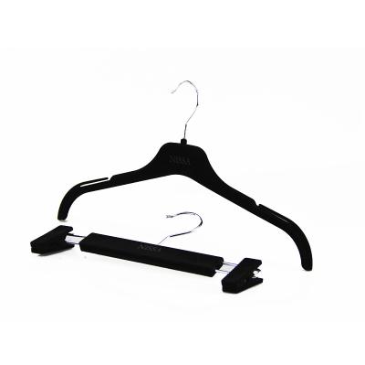 China Factory Adjustable Black Plastic Hanger Velvet Hanger With Logo Print Joining Plastic Hanger for sale