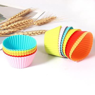 China Kitchen Instrument DIY Tool Silicone Roll Stocked Baking Cup Molds Silicone Cup Cake Mold For Baking for sale