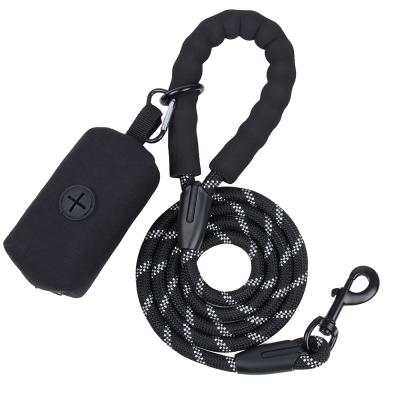 China Cat Dog Automatic Retractable Nylon Pet Reflective Safe Leashes Traction Rope With Snap Bolt Dog Reflective Leash Easy To Use Large for sale