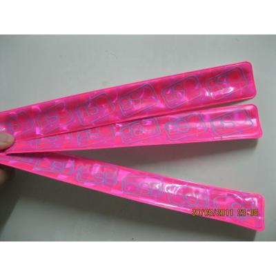 China Suitable for Promotional Gifts Pink Reflective PVC Band Hot Selling Reflex Slap for Women for sale