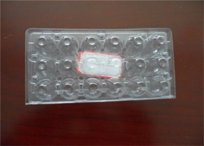 Chine Lucite en plastique adaptée aux besoins du client de trous du plateau 18 d'oeufs de catégorie comestible clairement pour l'emballage d'oeufs à vendre