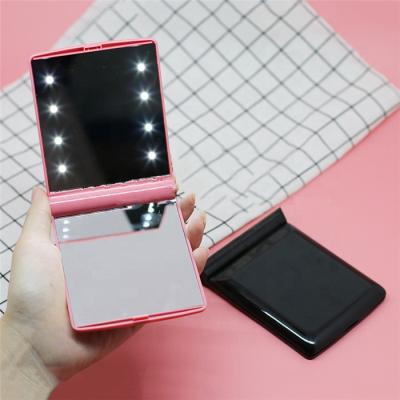 China Wholesale cosmetic lighted led mini mirror make up compact handbag led pocket folding mirror for sale