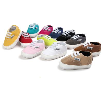 China Lightweight Baby Shoes Baby Boy Girls Shoes Anti-Slip Canvas Toddler Sneakers Infant First Walkers For 0-18 Months for sale