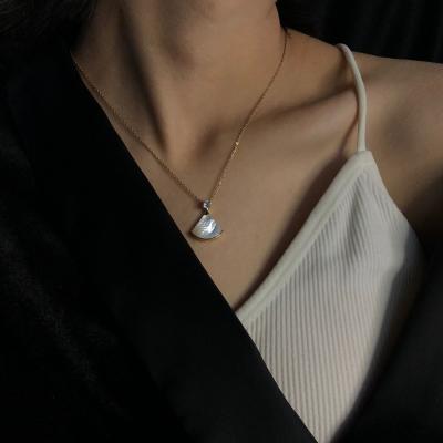 China Environmental Friendly Special Hot Selling Fan Necklace Stainless Steel Special Hot Selling Gold Plated Necklace for sale