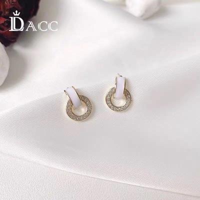 China Free Sample Simplicity Fashion Ring With Diamonds Classy Glam Gold Geometric Small Earrings for sale