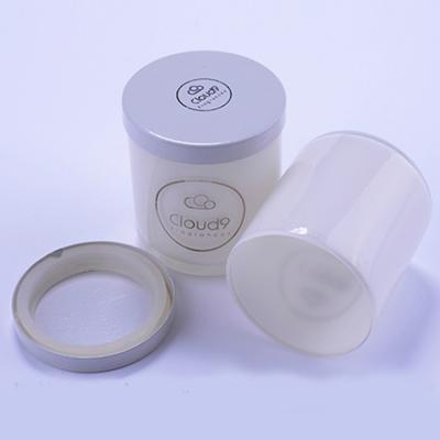 China OEM Style Custom Round Packaging Empty Glass Candle Jars With Airless Lids for sale