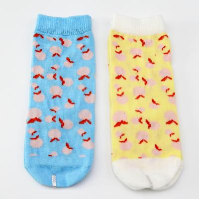 China New Design Comfortable Antibacterial Jacquard QUICK DRY Peach Pattern Cute Baby Socks for sale