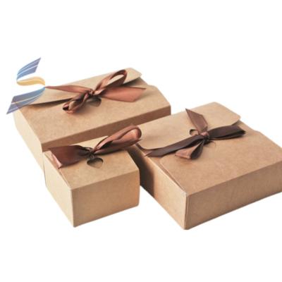 China Recyclable Wholesale Custom Luxury Gift Wrapping Kraft Paper Gift Boxes Printed Paper Boxes for sale