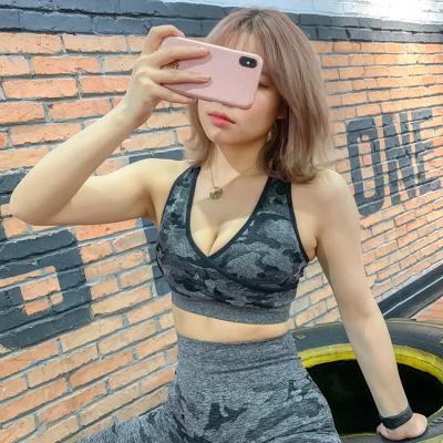 China Shorts Women Yoga Underwear Padded Crop Tops Yoga Vest Yoga Gym Sports Underwear Top Breathable Bra Fitness Running Bras for sale